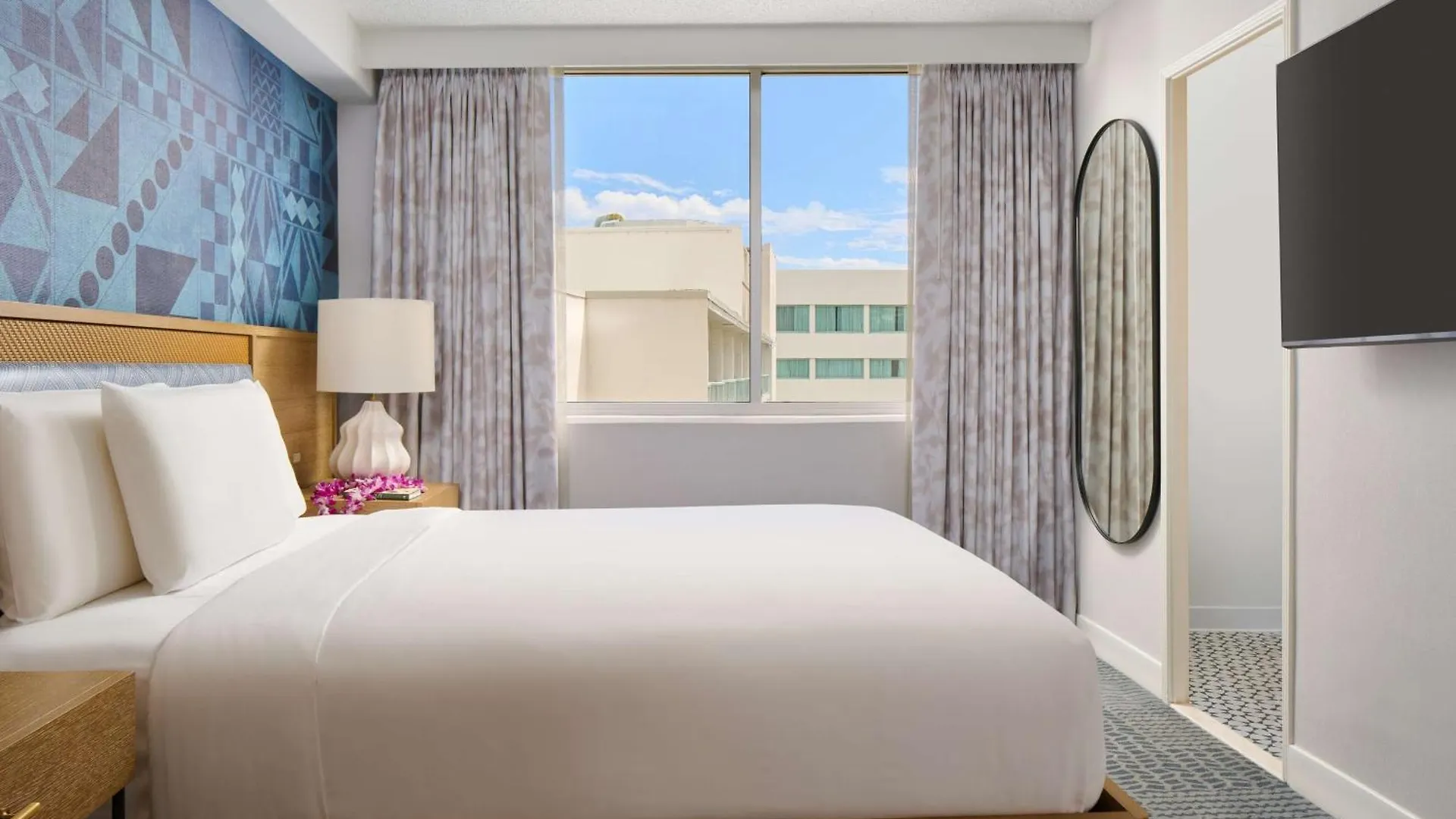 ****  Outrigger Waikiki Paradise Hotel Honolulu United States