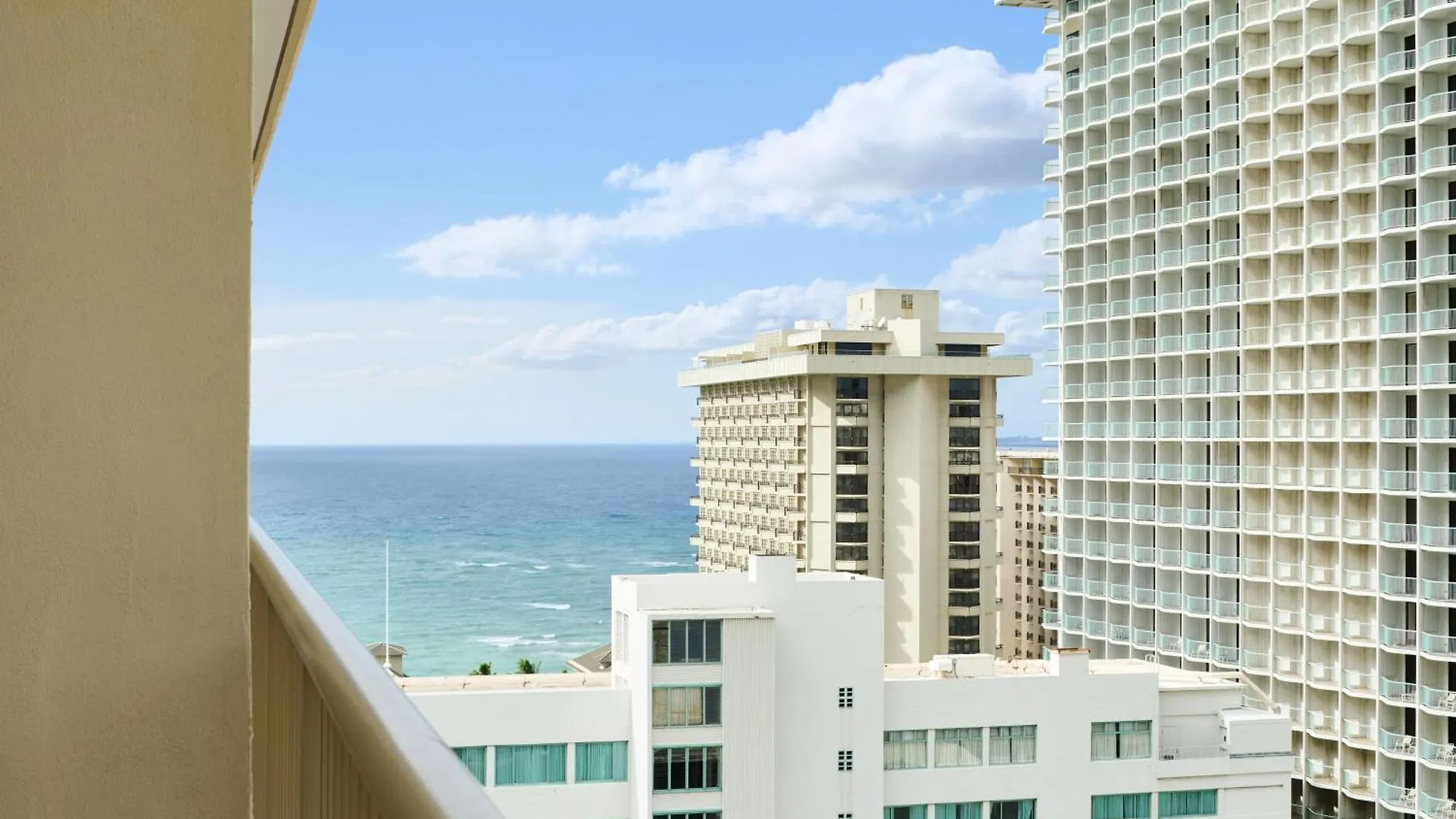 Outrigger Waikiki Paradise Hotel Honolulu